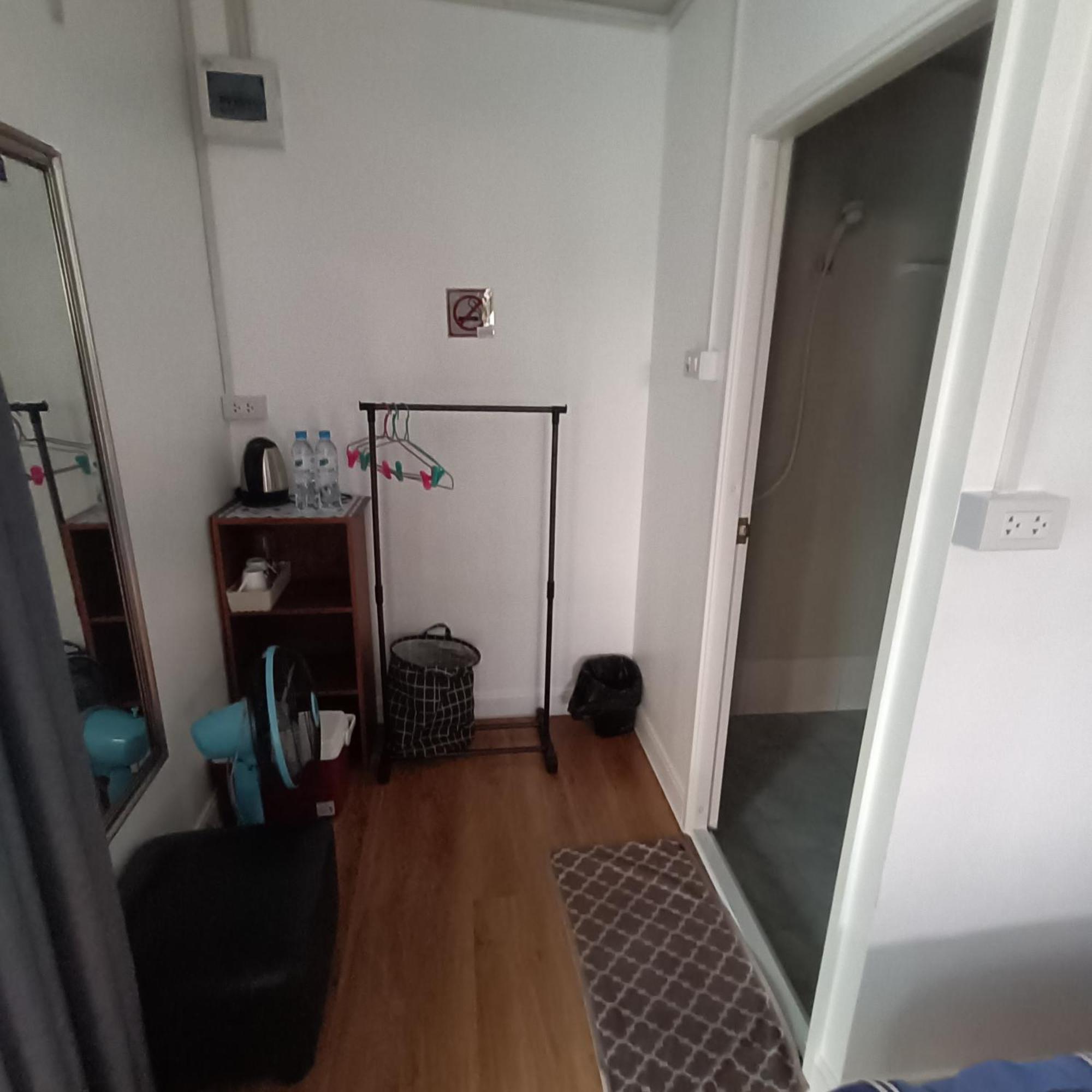 Pa House Apartment Бангкок Экстерьер фото